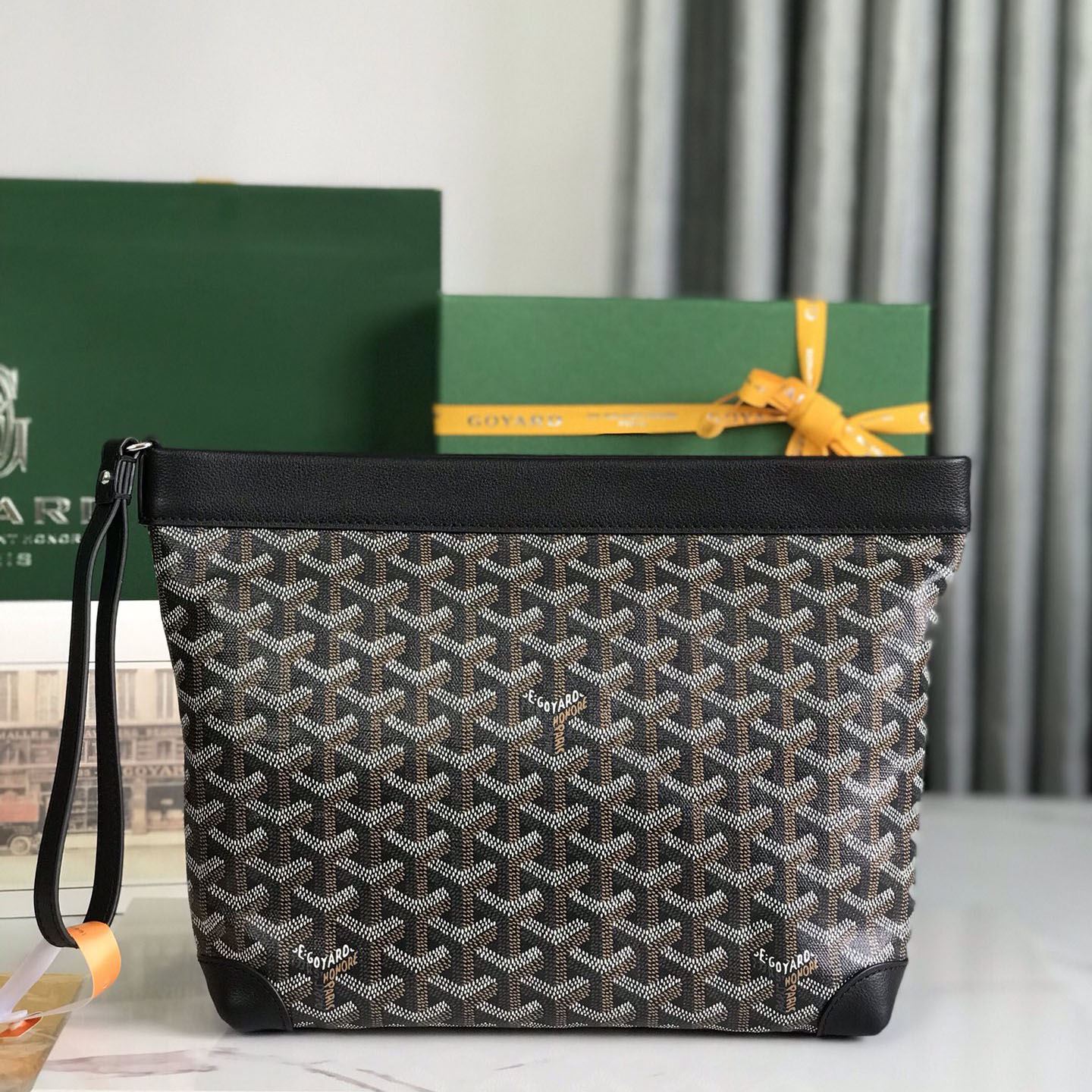 Go*ard clutch bags